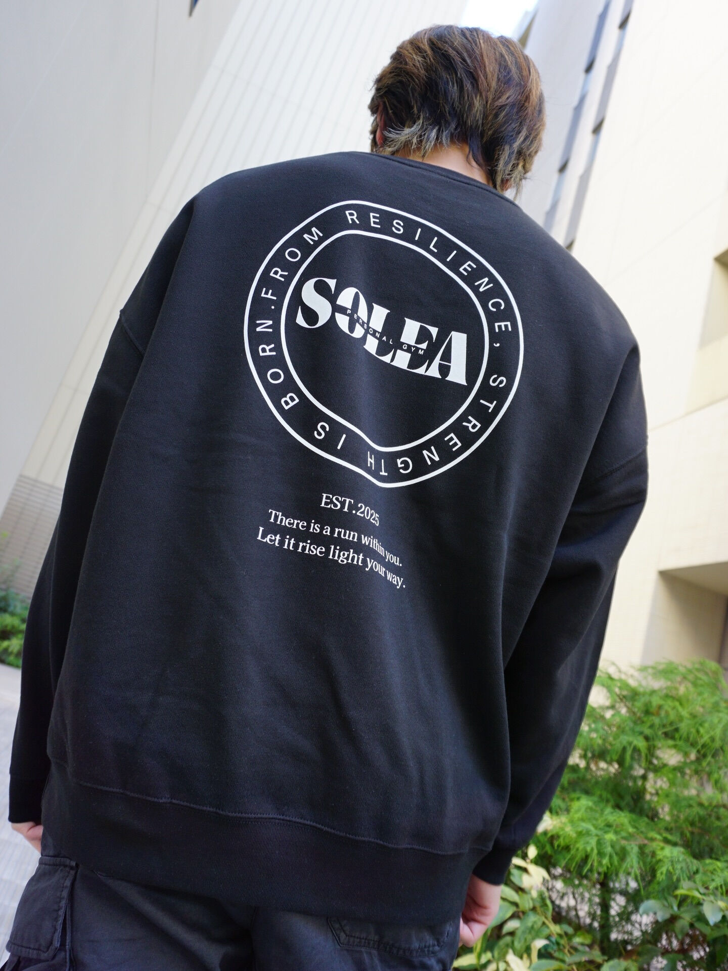 【SOLEA オリジナルトレーナー発売】